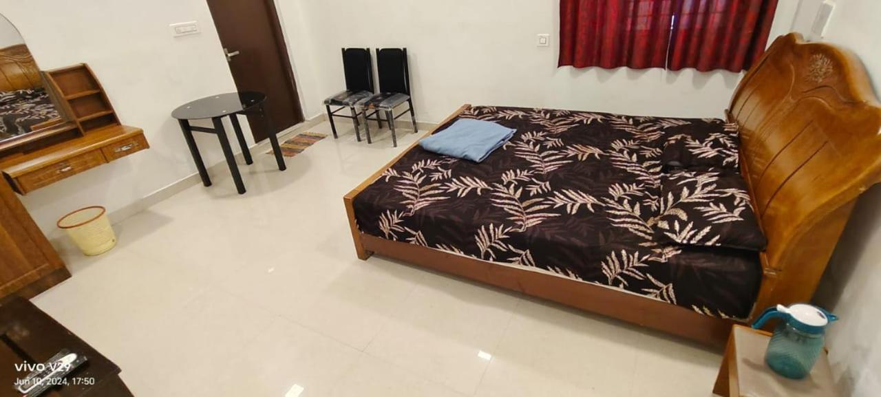 Hotel Sree Laxmi Mahal à Thoothukudi Extérieur photo