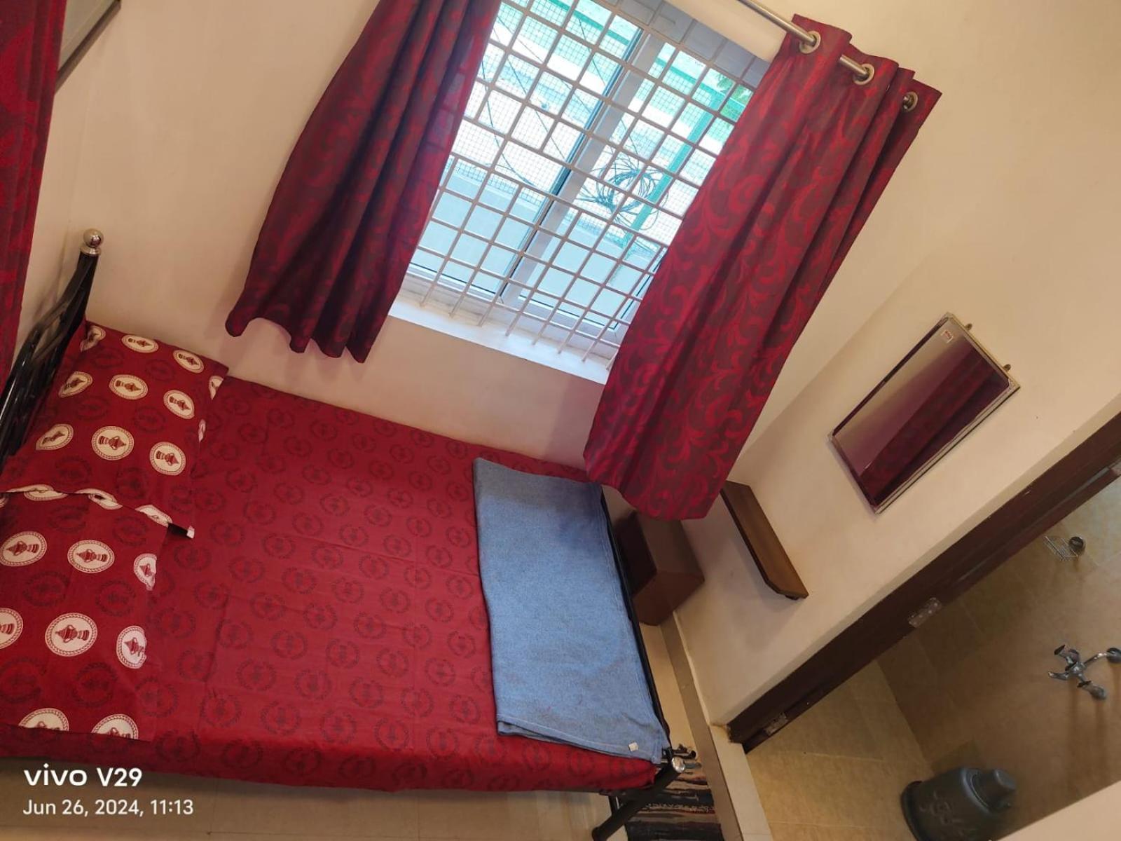 Hotel Sree Laxmi Mahal à Thoothukudi Extérieur photo